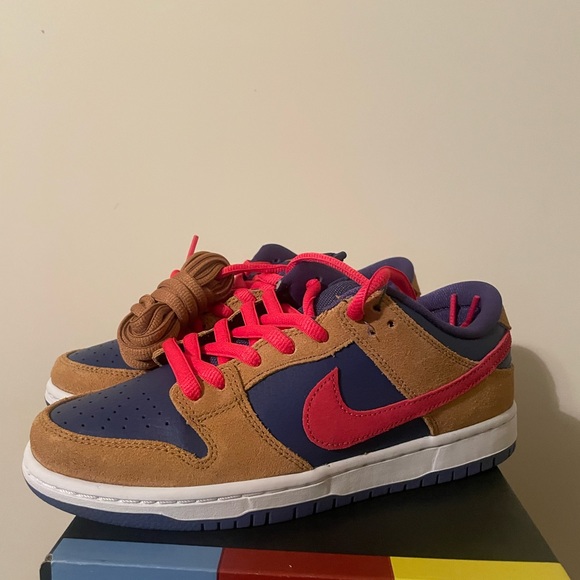 Nike Dunk Low SB Reverse Papa Bear - Picture 3 of 4